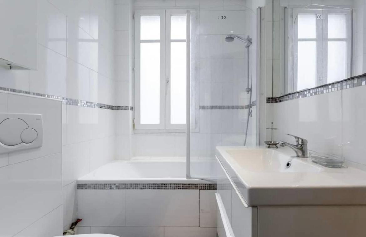 Beautiful Apartment In Center Париж Экстерьер фото